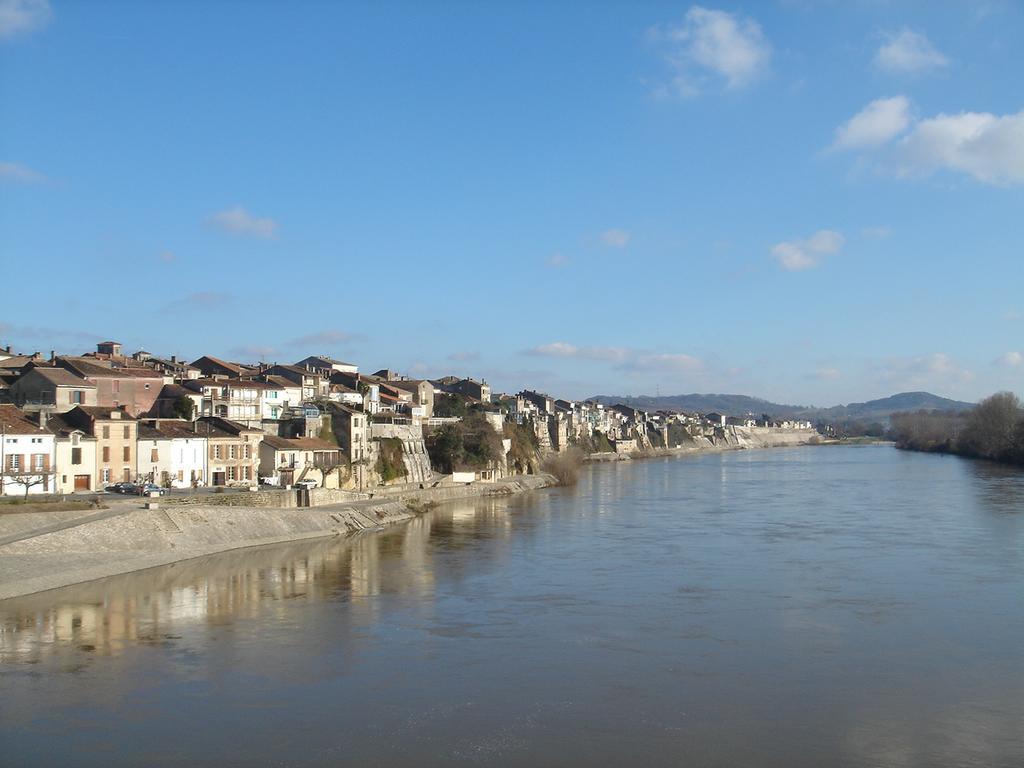 Ibis Budget Marmande Exterior photo